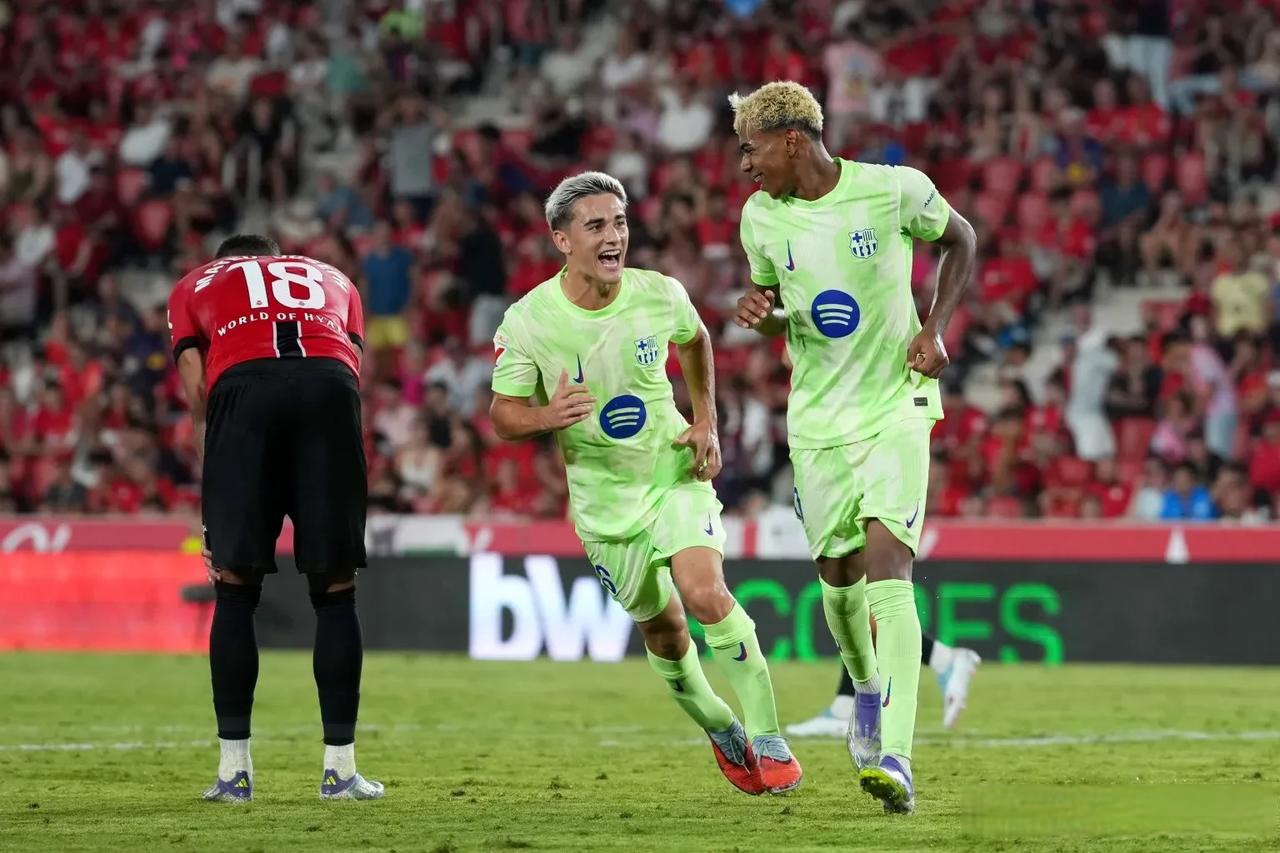 九游体育入口-包含太狠了！关键时刻巴塞罗那备战荷甲赛前拜仁慕尼黑调整名单以备欧超杯，广东宏远围绕CBA季后赛内部沟通的词条